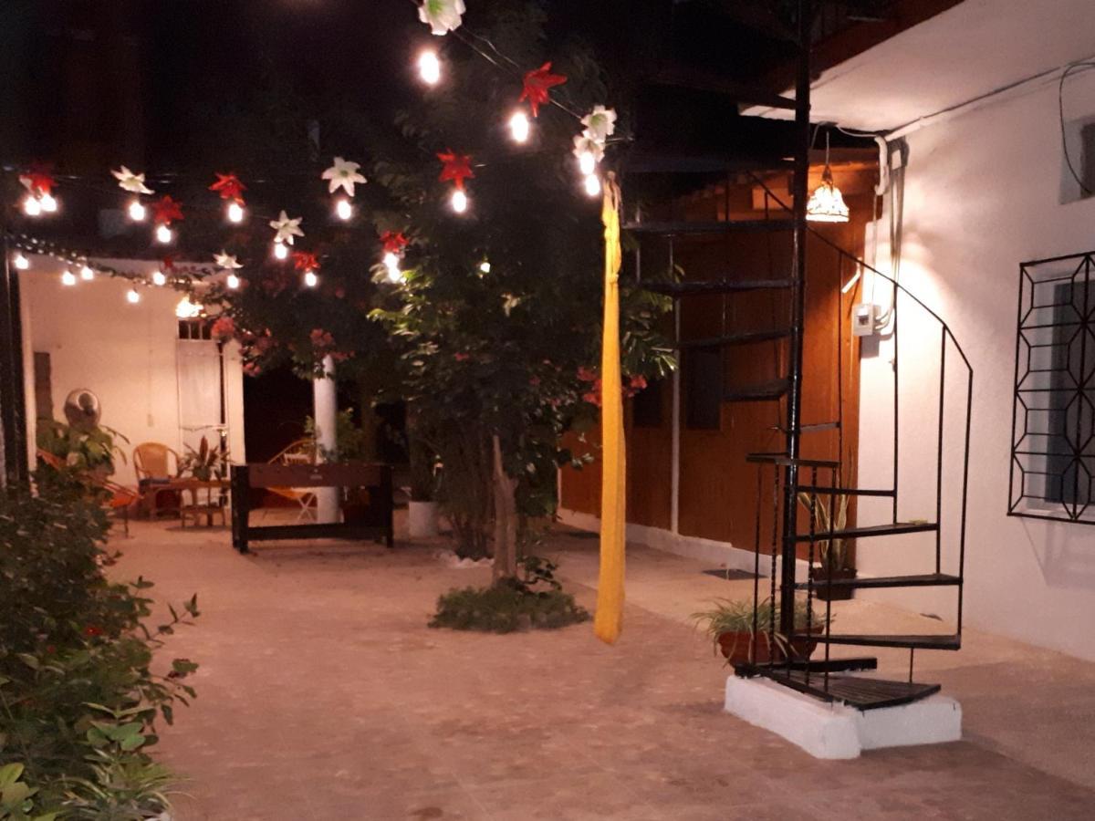 Casa Lao Centro Hotell Zihuatanejo Exteriör bild
